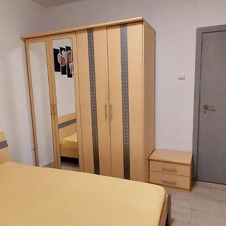 Amore 2- New Apartment In Top Center ヴァルナ エクステリア 写真